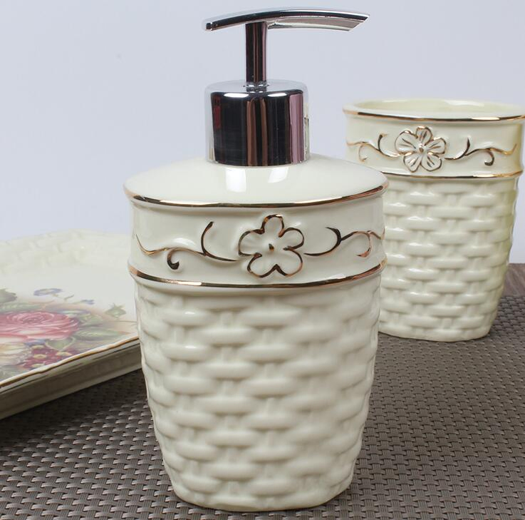 Hot Sale Hotel Ceramic Bathroom Accessories Set