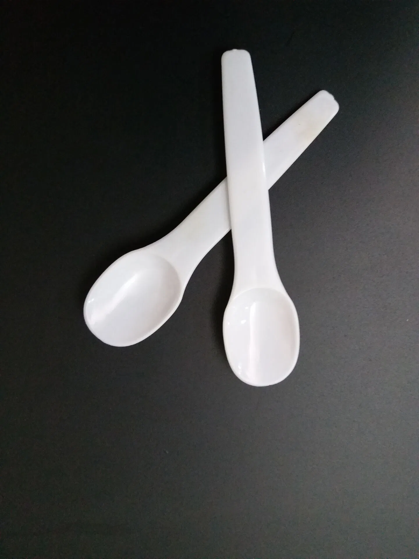 Disposable White Plastic Dessert Spoon