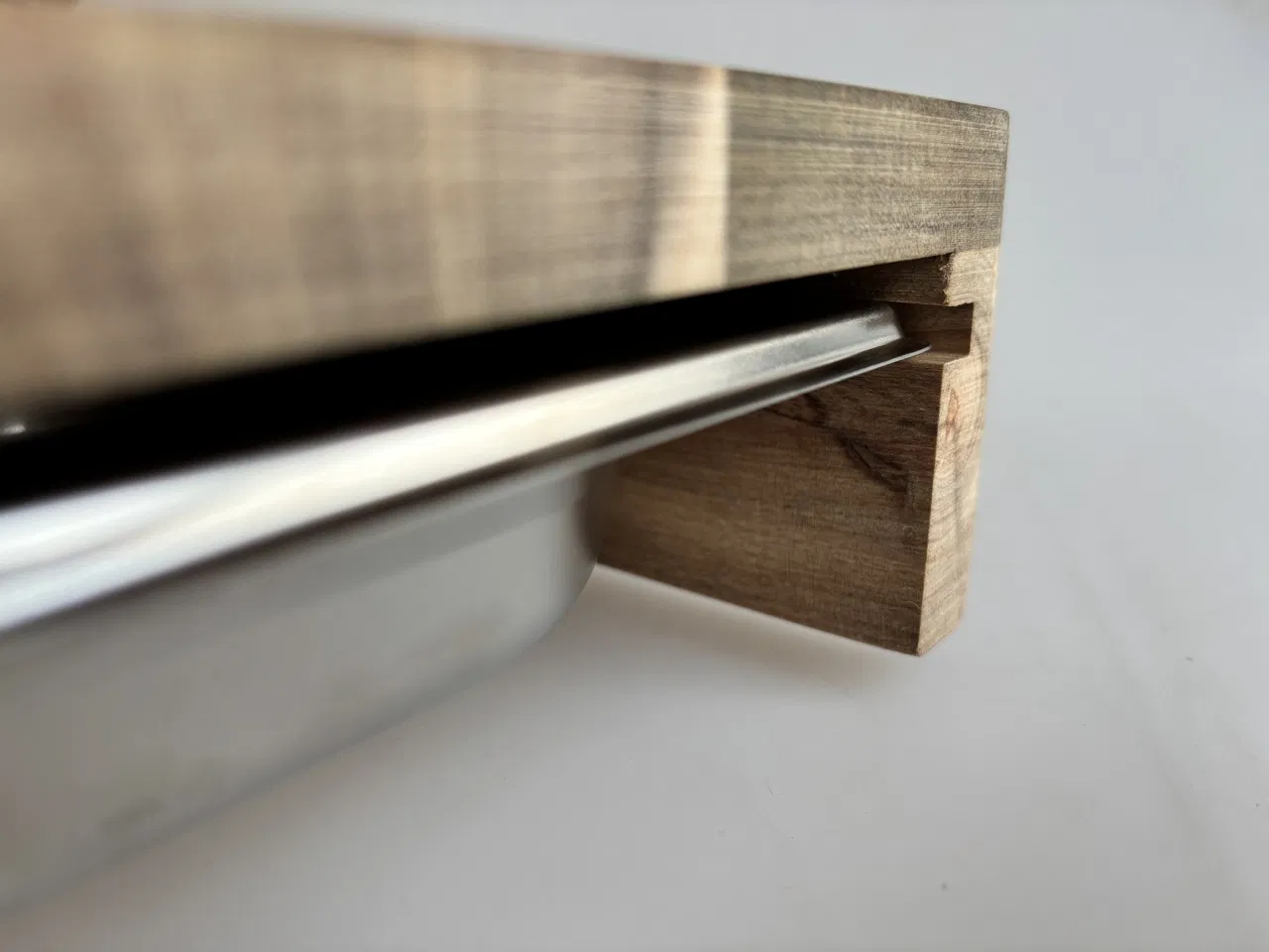 High-Quality Wooden Chopping Board with Tray for Daily Kitchen Use