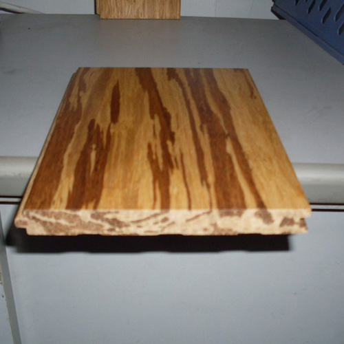 Водостойкий бамбуковый пол из спрессованных волокон