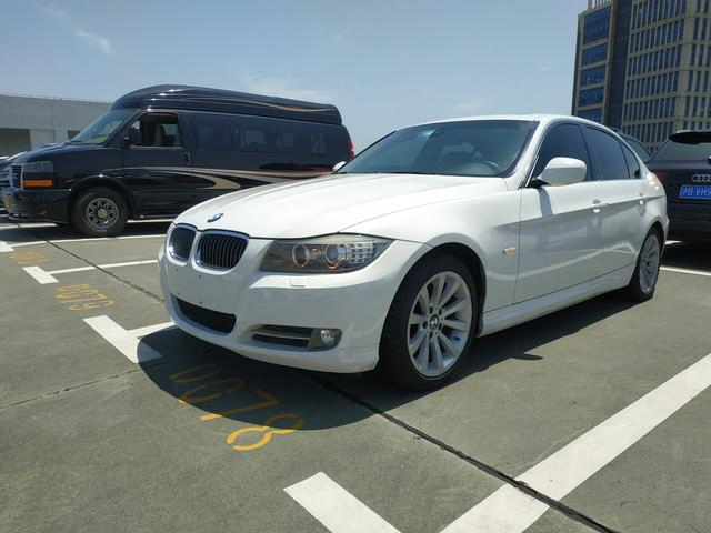 Б/у BMW 3 Series 2012, бензин