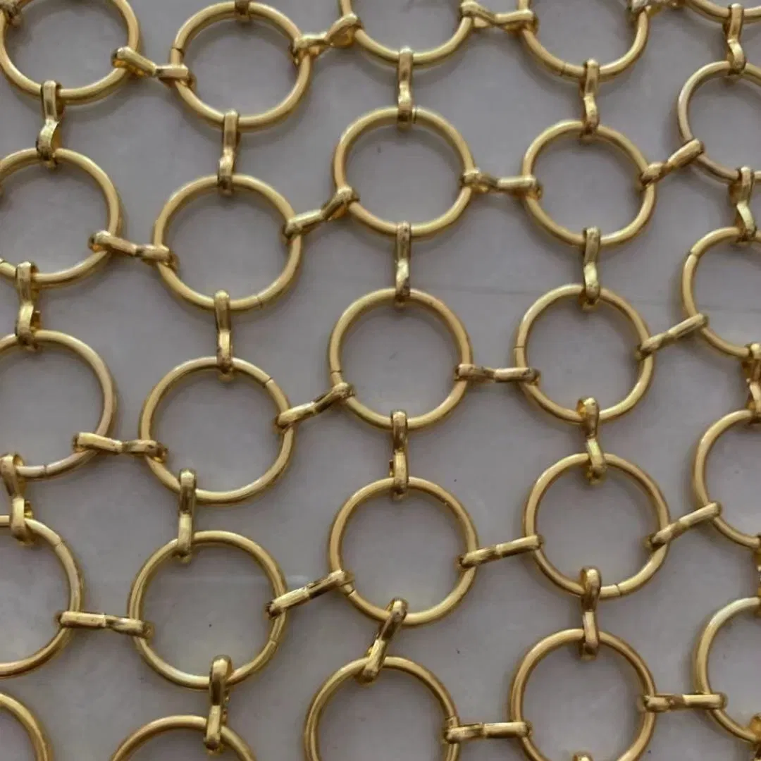 Decoration Wire Mesh Compared with Welded Rings and No-Welded Rings