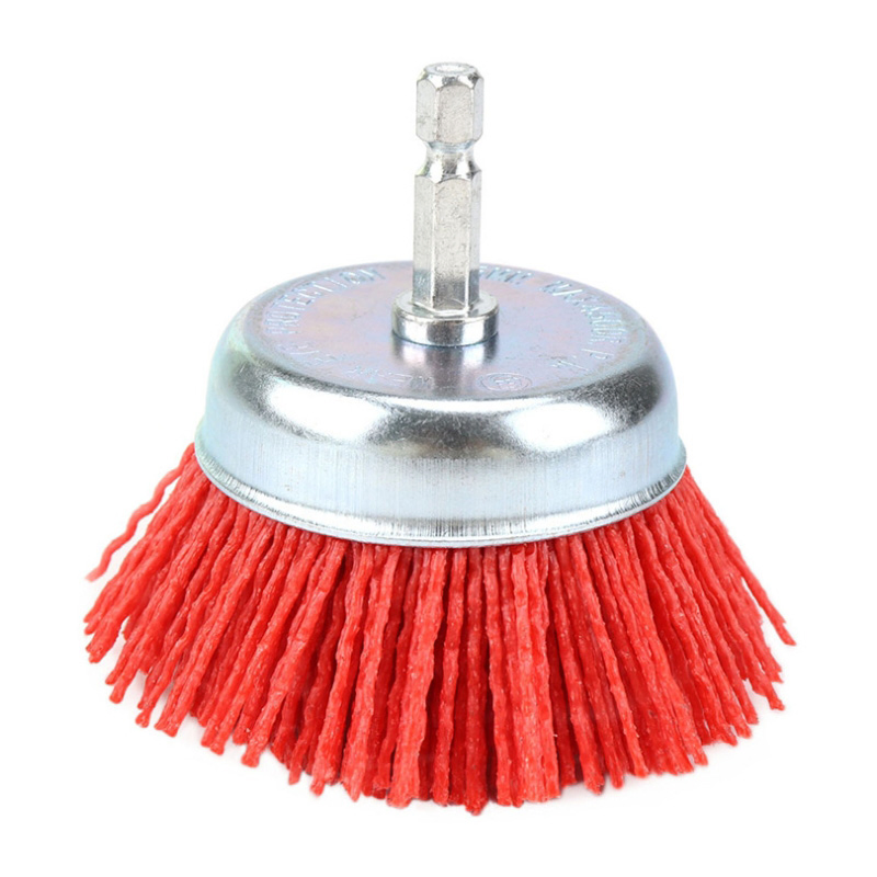 Абразивная щетка для удаления ржавчины и подготовки поверхностей