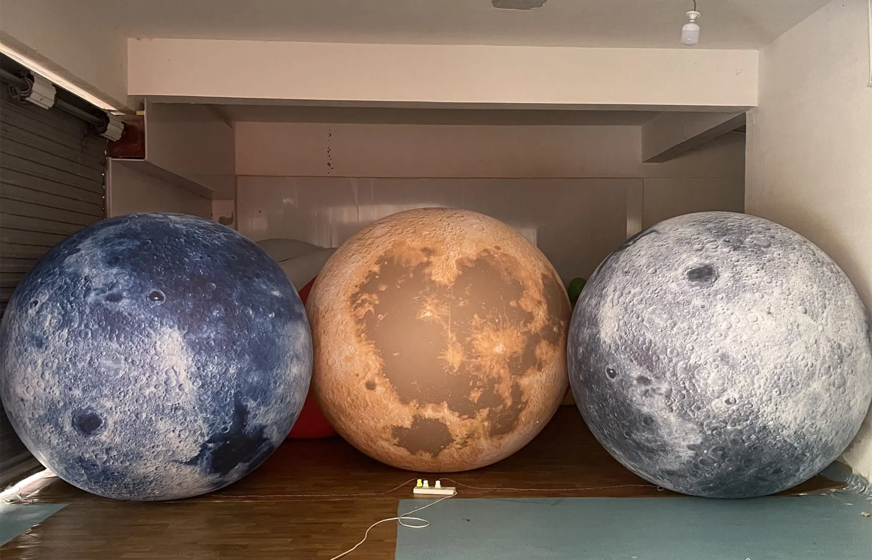 Boyi UFO Inflatable Planet Inflatable Saturn Balloon