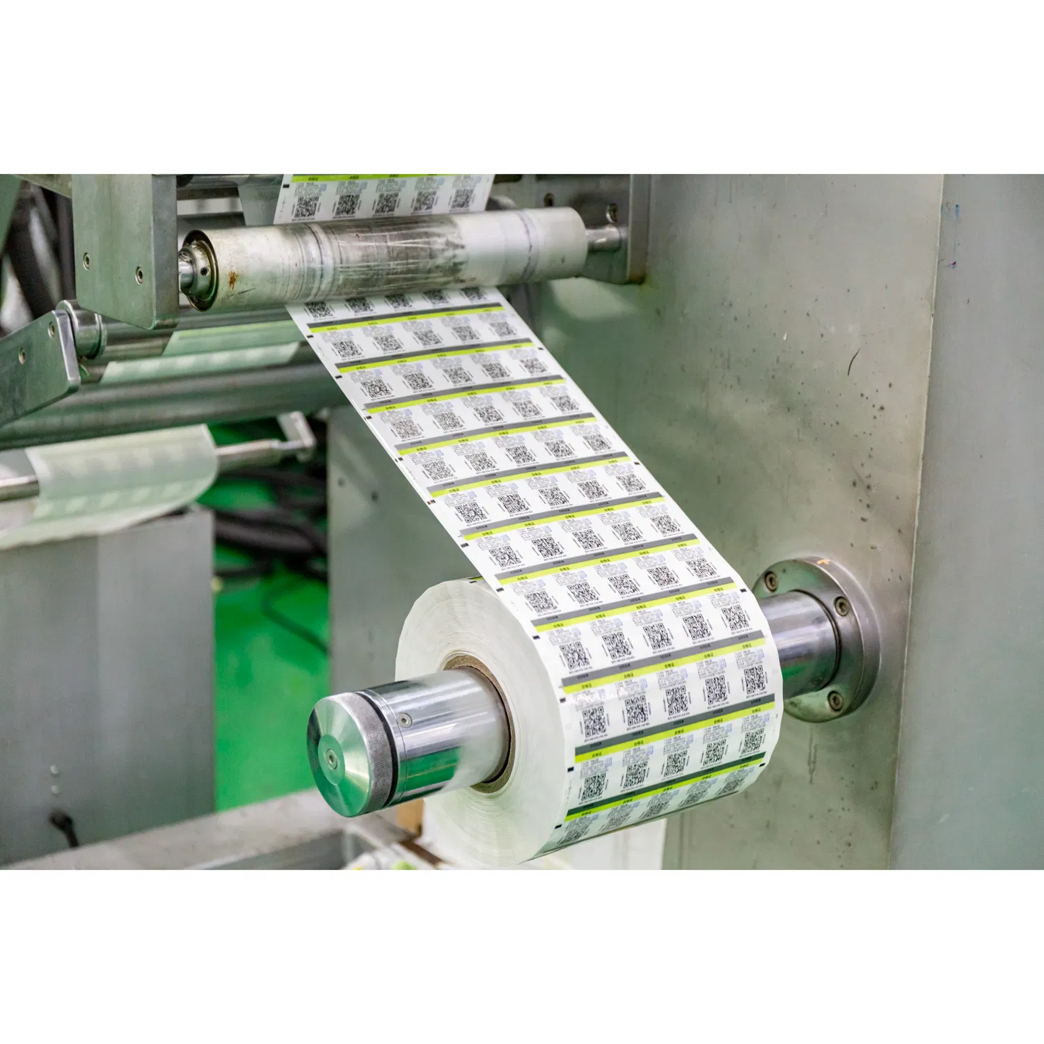 Custom Made Synthetic Paper Roll Adhesive Multi-Layer Label