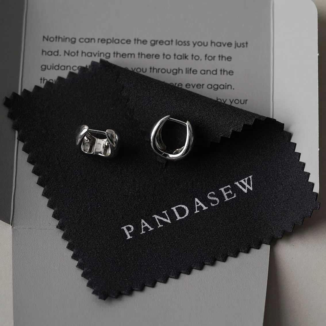 Pandasew High-Quality Silver Cleaning Cloth with Individual Packaging Custom Logo in Gray Series