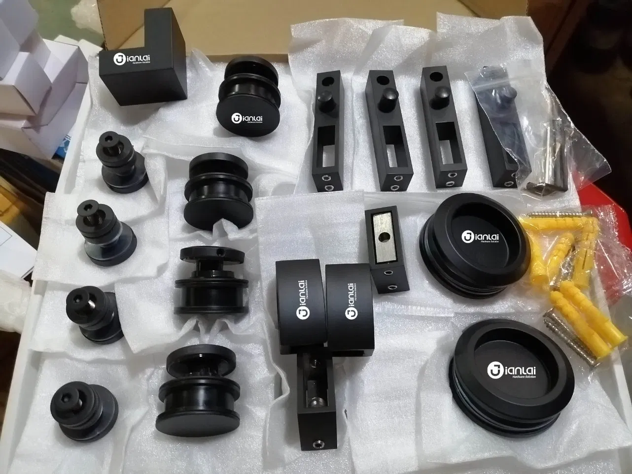 Durable Glass Shower Double Door Sliding Open Shower Enclosure Door Kit