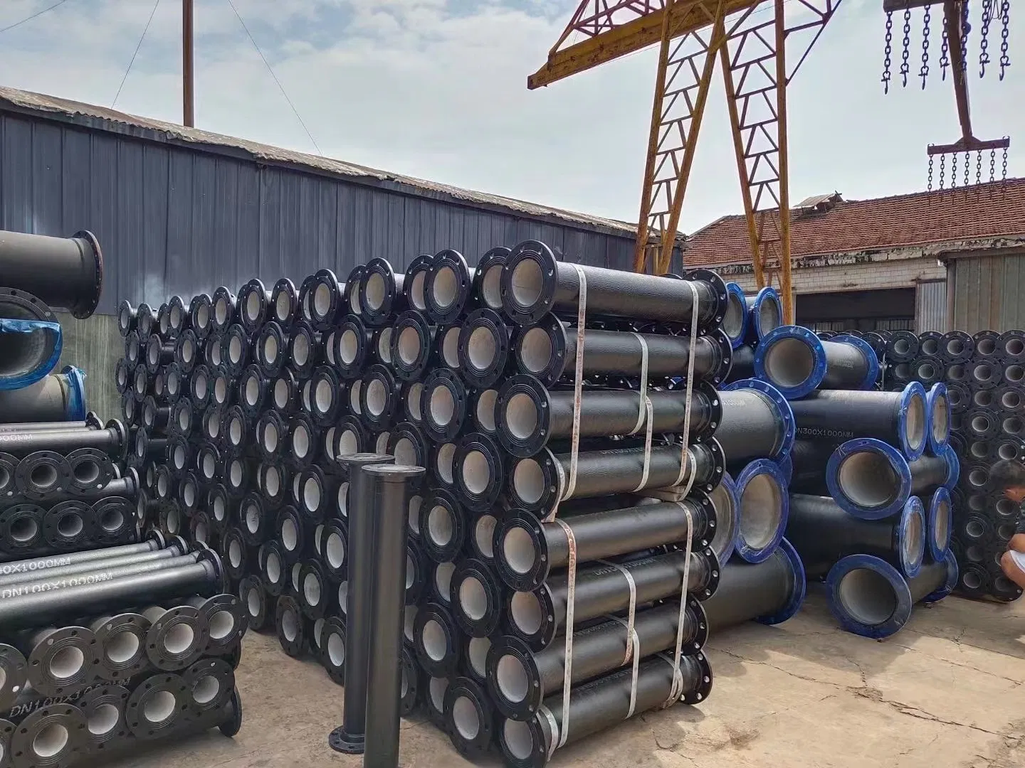 Strong Long-Lasting Ductile Iron Pipe Fittings for Industrial Use