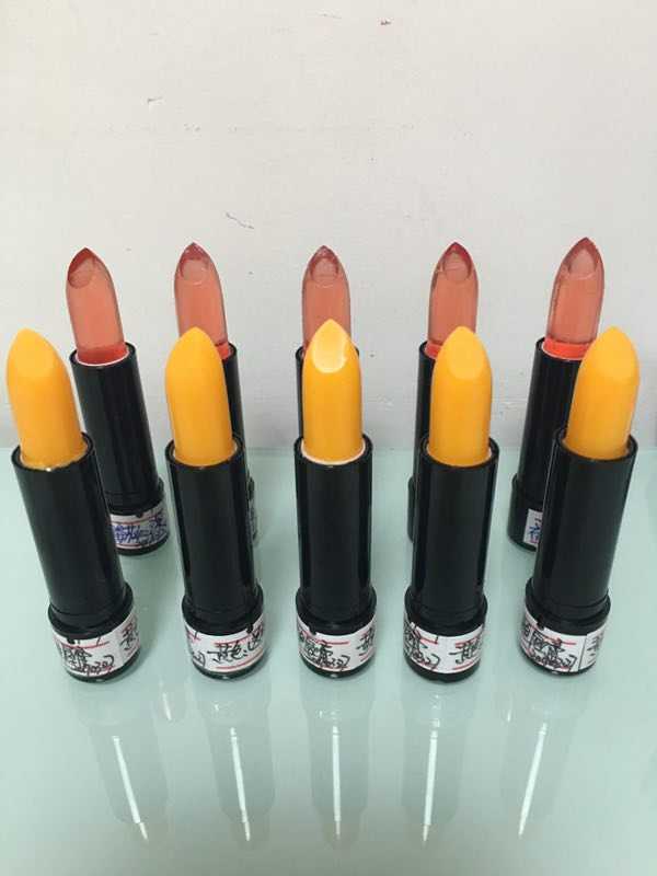 Qbeka Cosmetics Changeable Lip Stick Makeup Products Customized Manufactruer