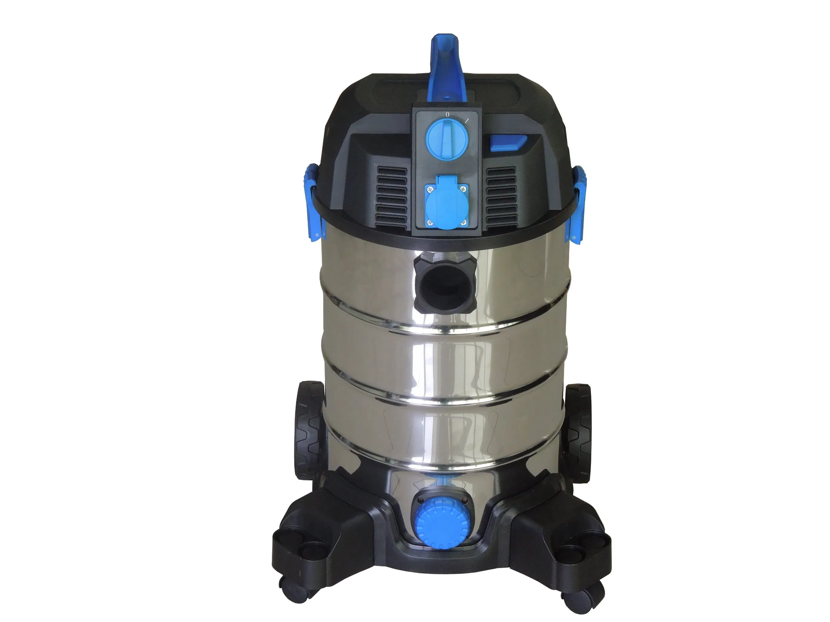 307-30L 1600W Vacuum Cleaner with Socket