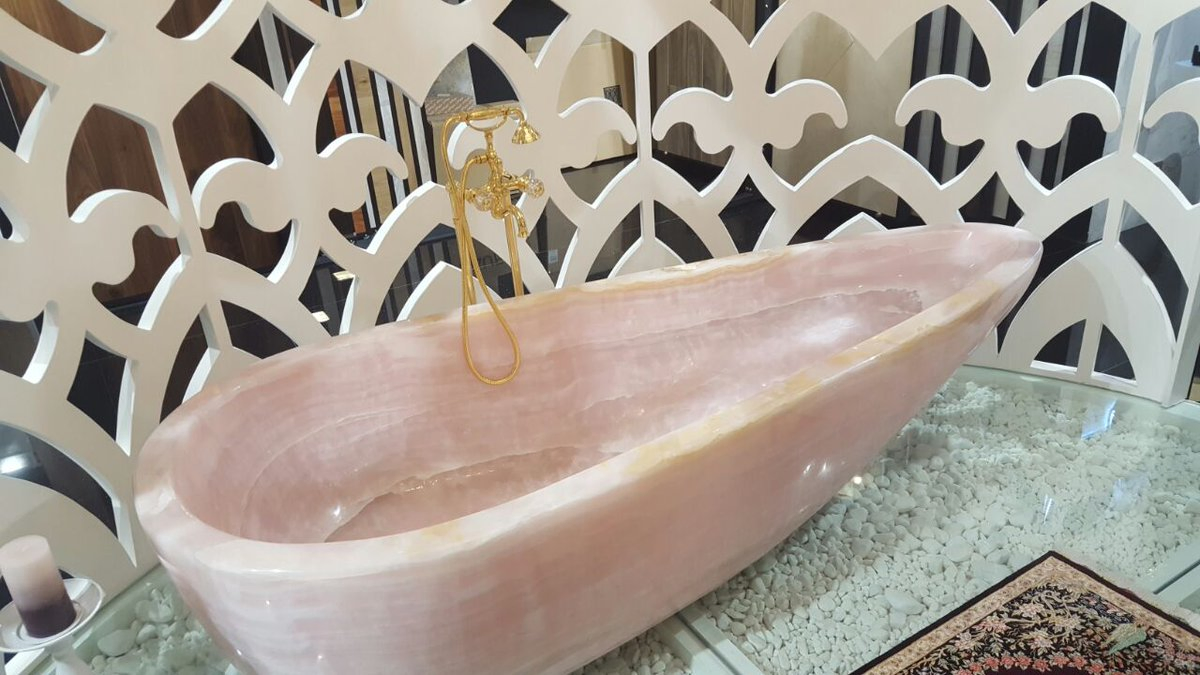 Luxurious Freestanding Solid Stone Pink Onyx Bathtub
