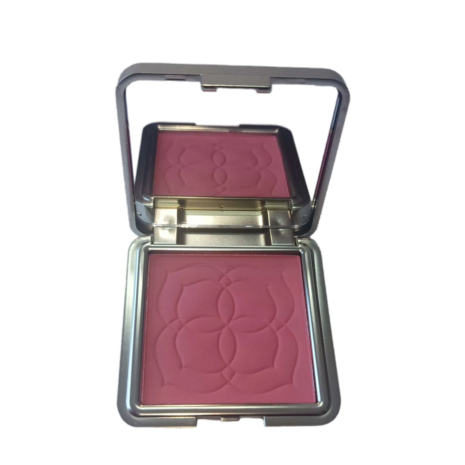 Luxurious Matte Blush Powder for Radiant Skin Glow
