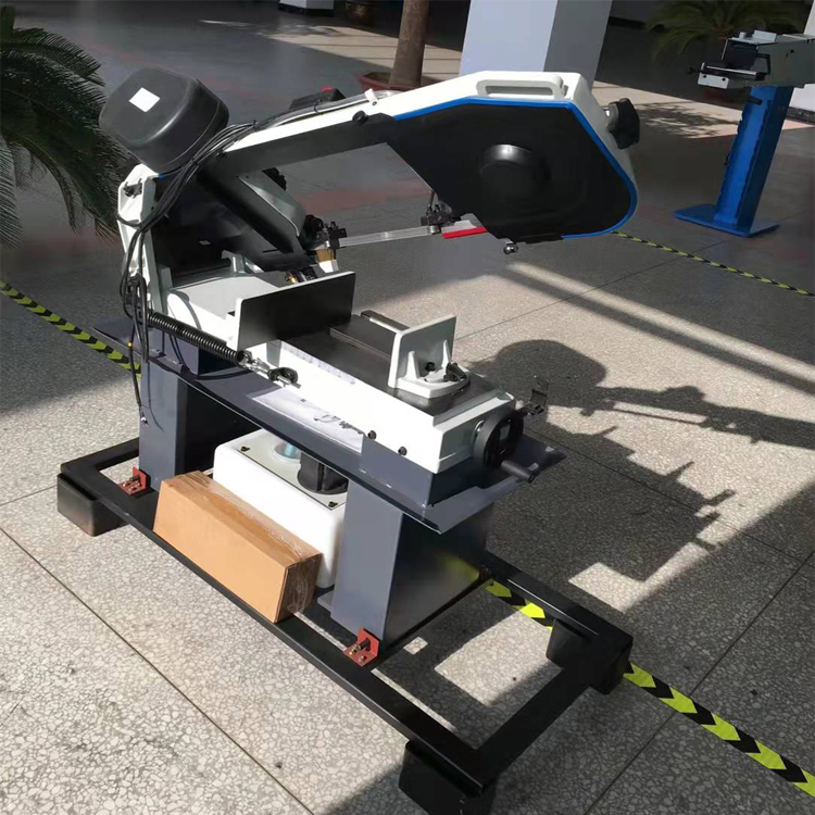 Ленточная пила по металлу горизонтальная BS-1018R