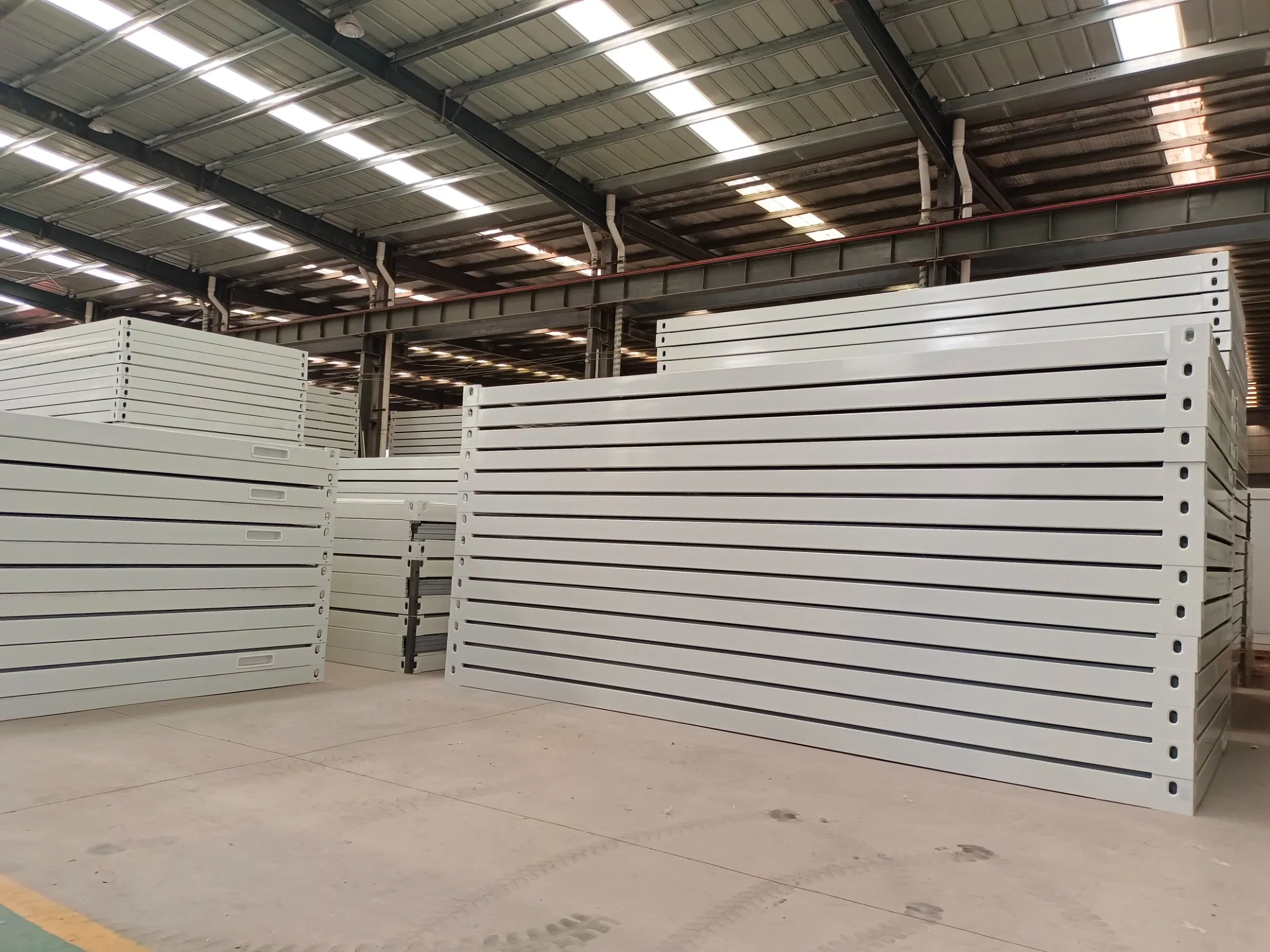 Mobil Flat Pack Prefabricated Modern Design Welding Shipping Container for Home Living/Office/Accomodation/Shop/Restaurant/Worker′ S Quart
