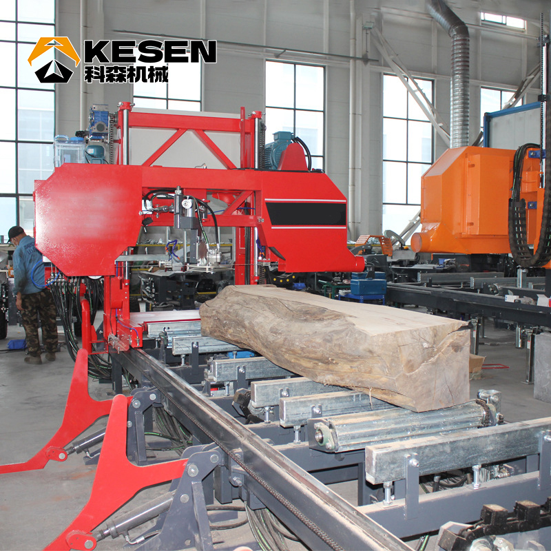 Станок ленточнопильный электрический по дереву