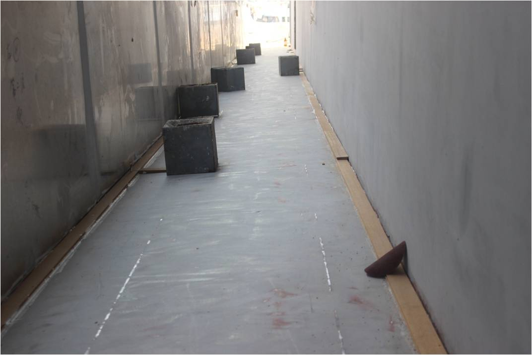 Luxury Anti-Corrosive No Marine Borers Burma Teak Boat Deck for Yachts