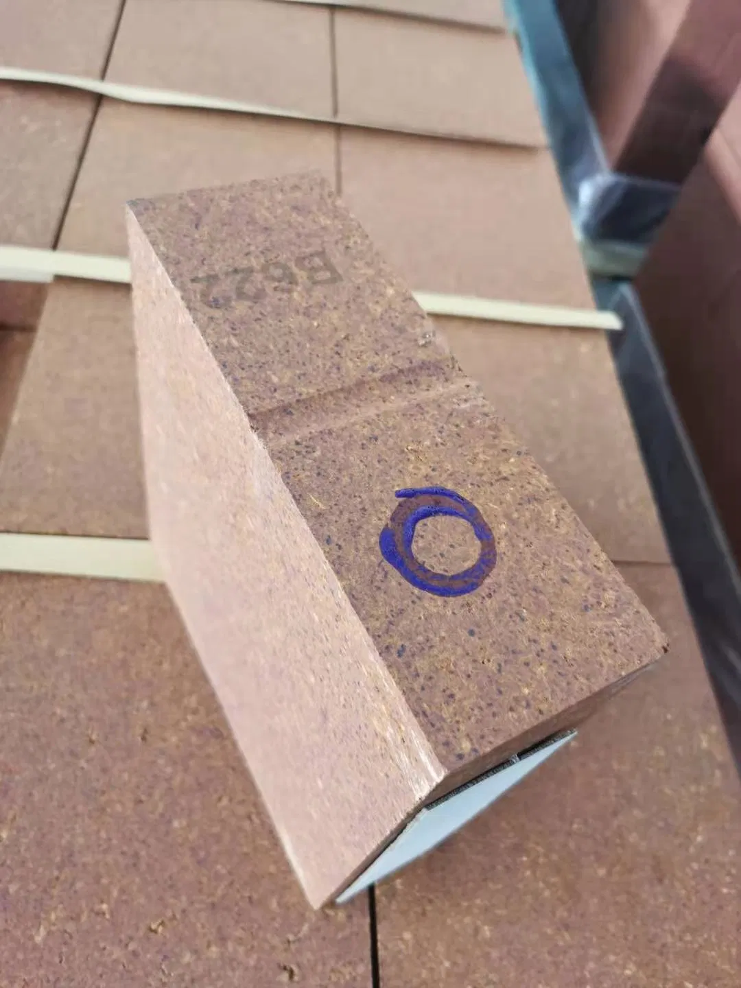 Огнеупорный кирпич Magnesia Hercynite Spinel для цементных печей