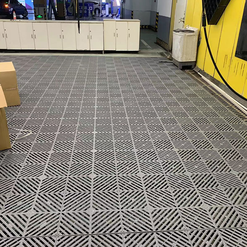 Interlocking Garage Floor Tiles in Modern Patterns for Professional-Grade Flooring