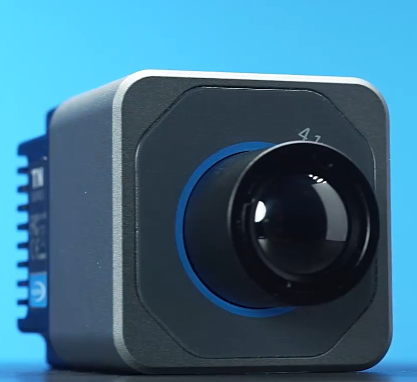 Smart Industrial Thermal Imaging Camera with Air-Cooled or Water-Cooled Shell and 2000°C Max Range