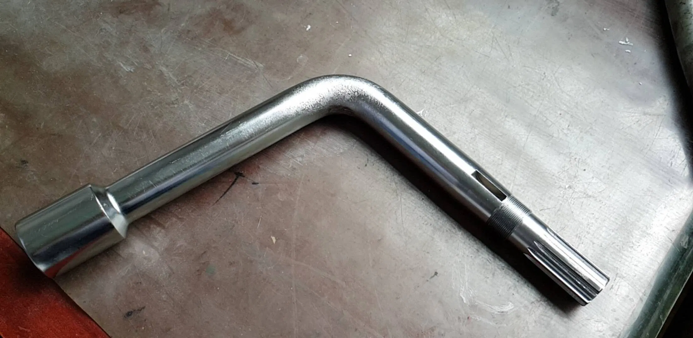 Гаечный ключ L-образный динамометрический для авто