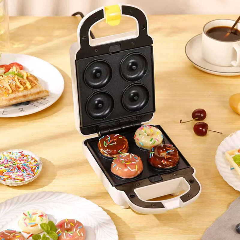 Versatile 3 in 1 Breakfast Maker: Donuts, Sandwiches, Waffles