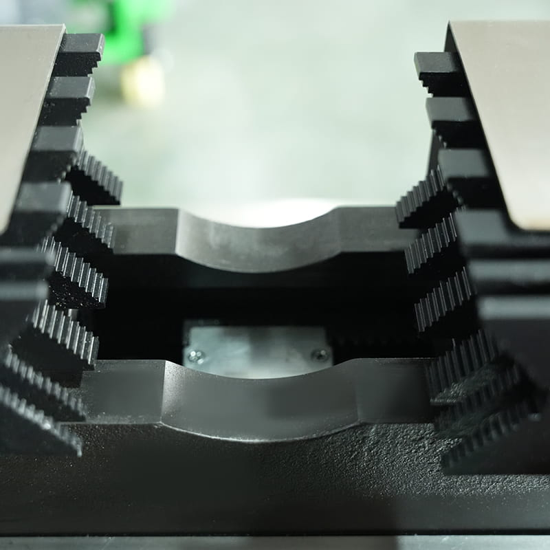 Superior Durable High Speed Pipe Threader Tool for Plumbing Projects