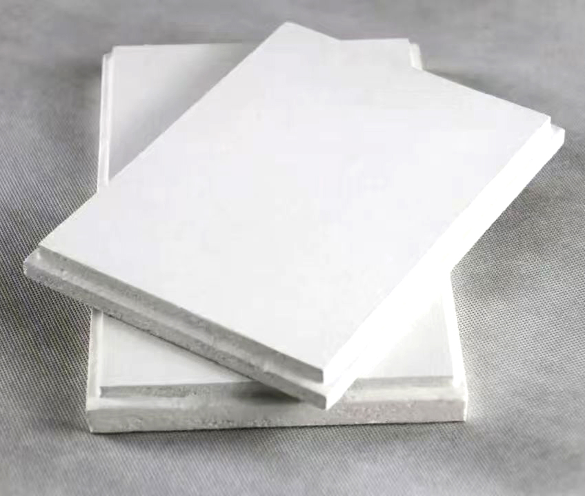 China Factory 90-140kg/M3 Density High Nrc Fiberglass Acoustic Ceiling Tiles for Suspended Ceiling System