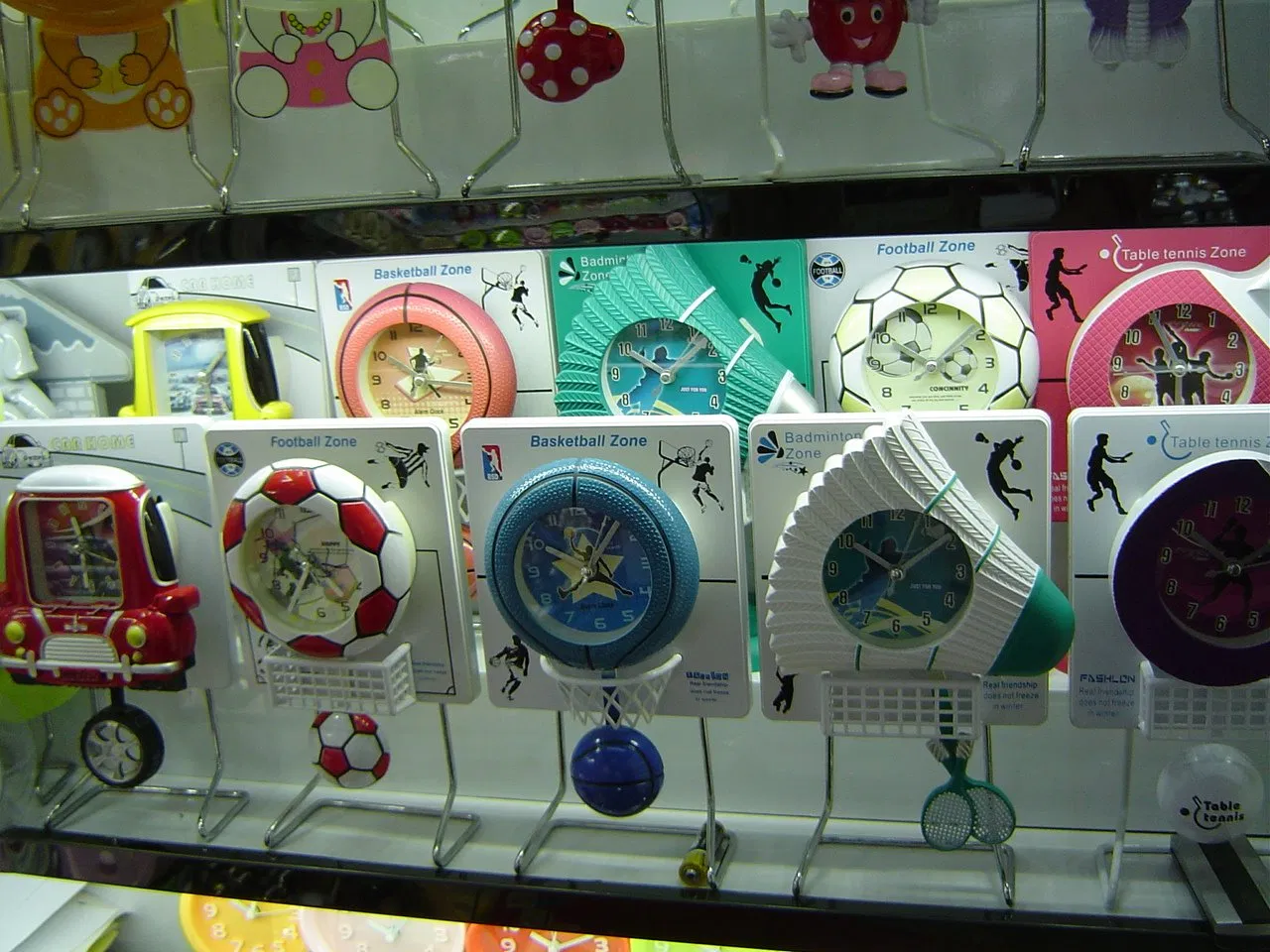 Tennis Ball Desk Top Swing Tennis Ball Desk Top Alarm Clock New Designs for Kids Adults and Promotion Swinging Pendulum