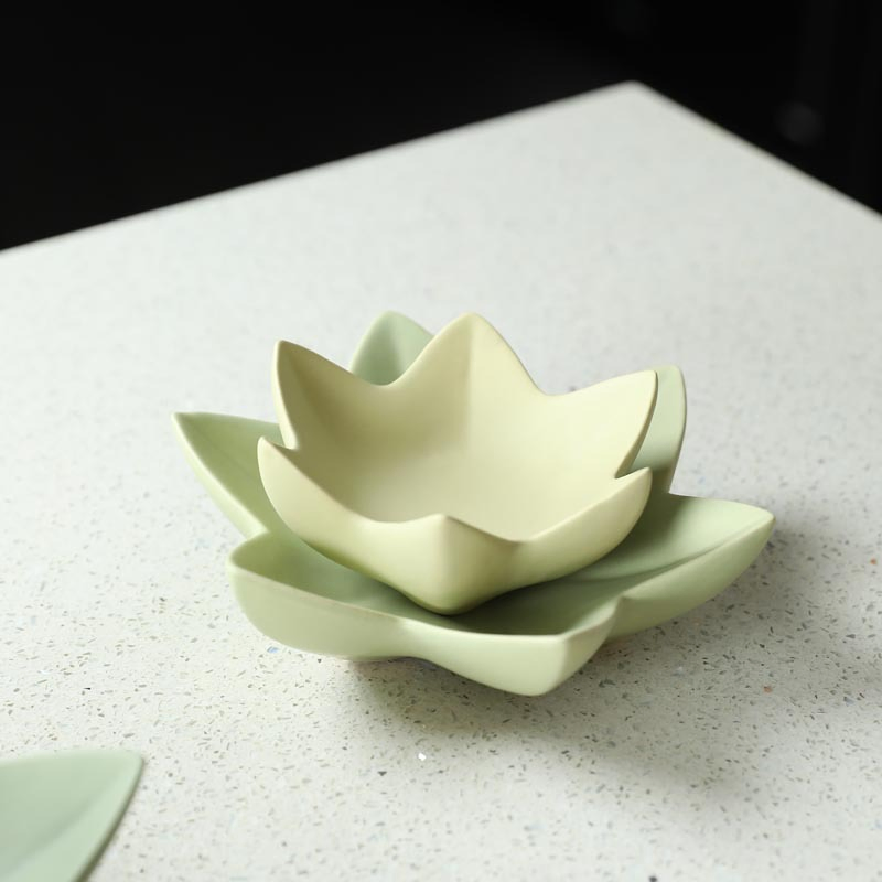 Creative Ceramic Fruit Tray with Candlestick for Decor