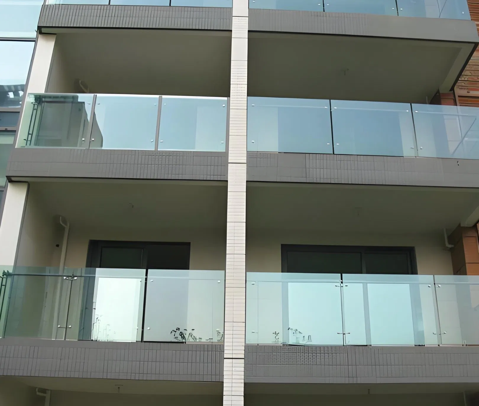 Premium Safety Laminated Glass for Guardrails and Balustrades
