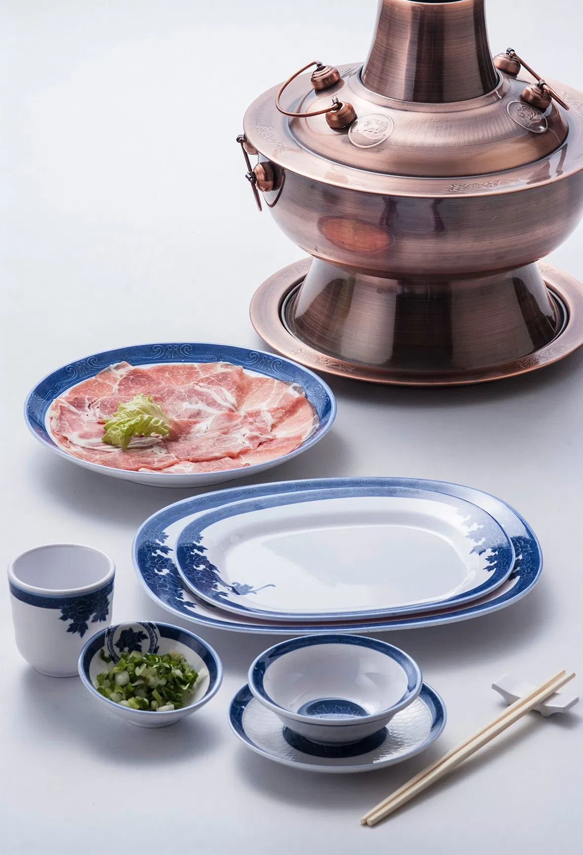 Кружка меламиновая с синим цветочным узором, 100 мл