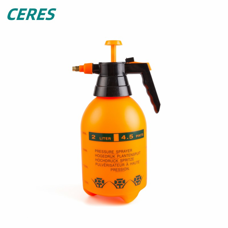 China Cheep plastic PE 1.5L Wholesale Hand Pump Pressure Water Sprayer Bottle