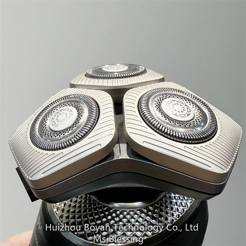 Phylips S9000 Prestige Shaver Bring Closeness and Skin Comfort