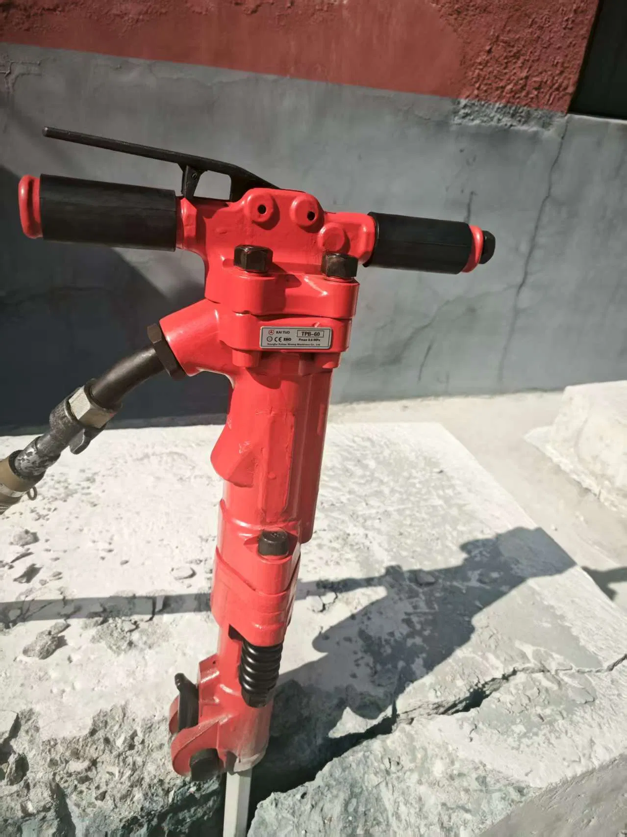 Пневматический отбойный молоток TPB-90