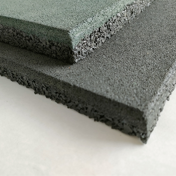 Резиновая плитка из гранул для улицы и помещений