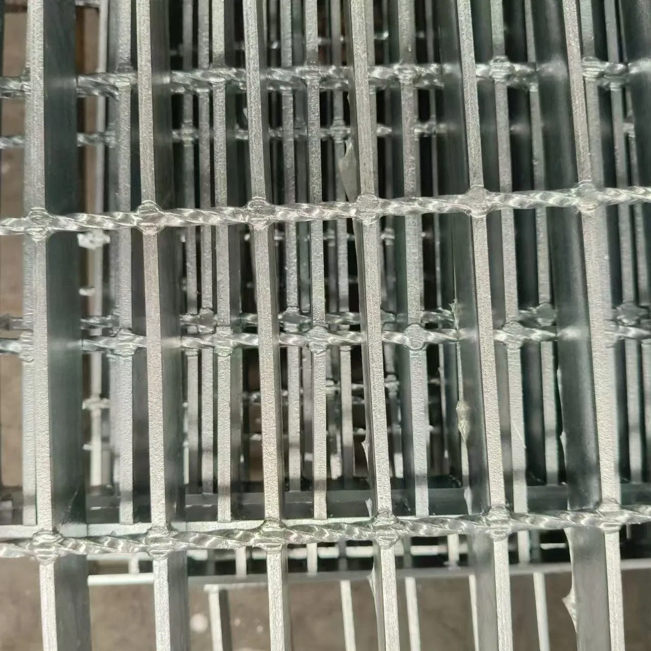 Steel Grating Aluminum Alloy and Hot Dipped Galvanized Finish Galvanized Sheet Material