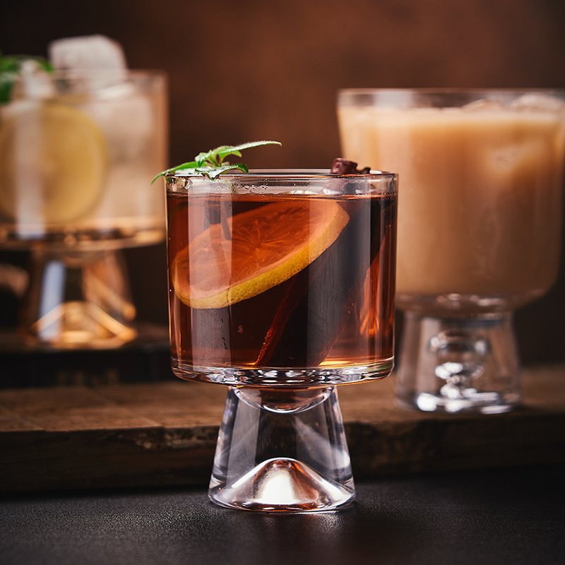 Стеклянный кувшин 1.5 галлона с кружками