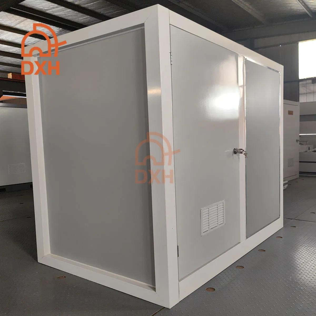 Dxh Custom Parks Convenient Existing Building Restroom Bathroom Water Closet Cheap Price Modular Mobile Customized Bathroom Container Toilet