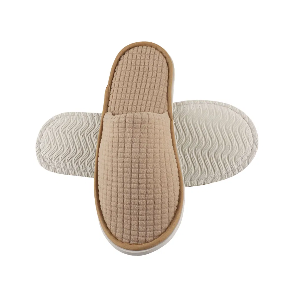 Белые одноразовые тапочки для отелей и SPA