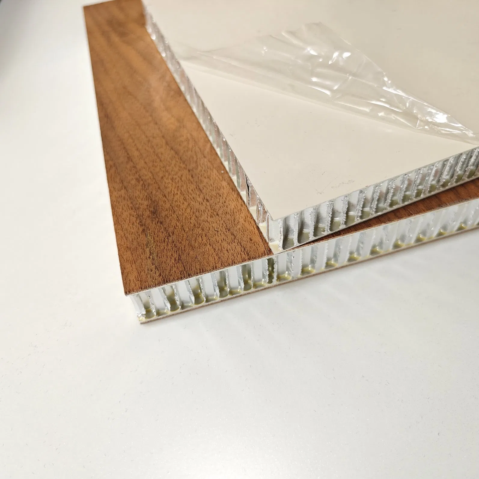 Sandwich Wall Panel Aluminum Honeycomb Ceiling Panel Durable Sandwich Panel with Honeycomb Core for Temperature Extremes Aluminum Sandwich Panel