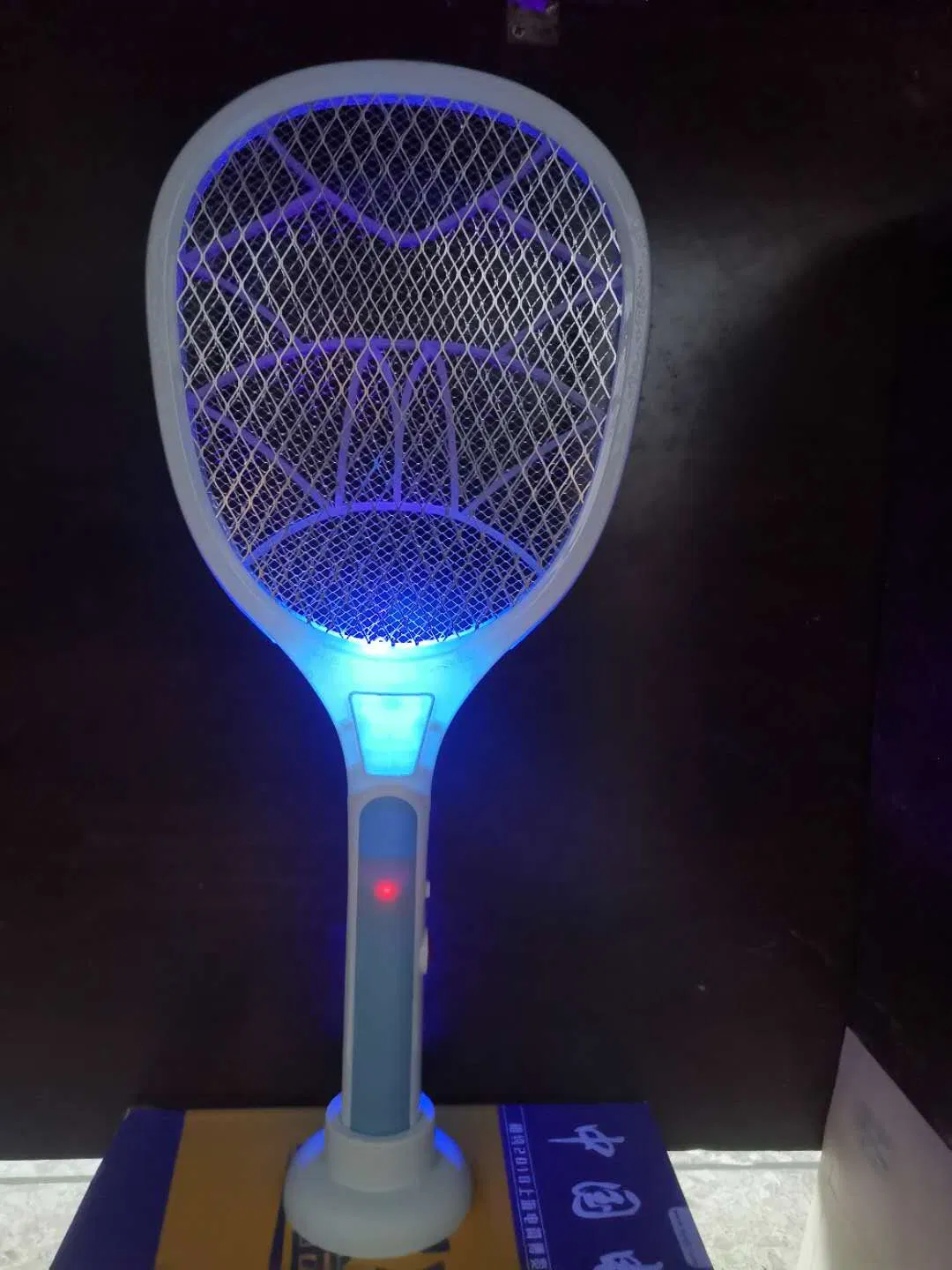 Multifunctional Electric Mosquito Swatter 365nm UV Light Mosquito Killer Lamp