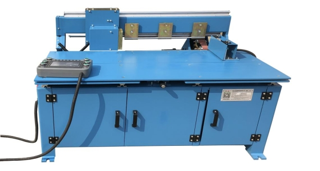 Угловая шлифовально-полировальная машина для обработки угловых швов