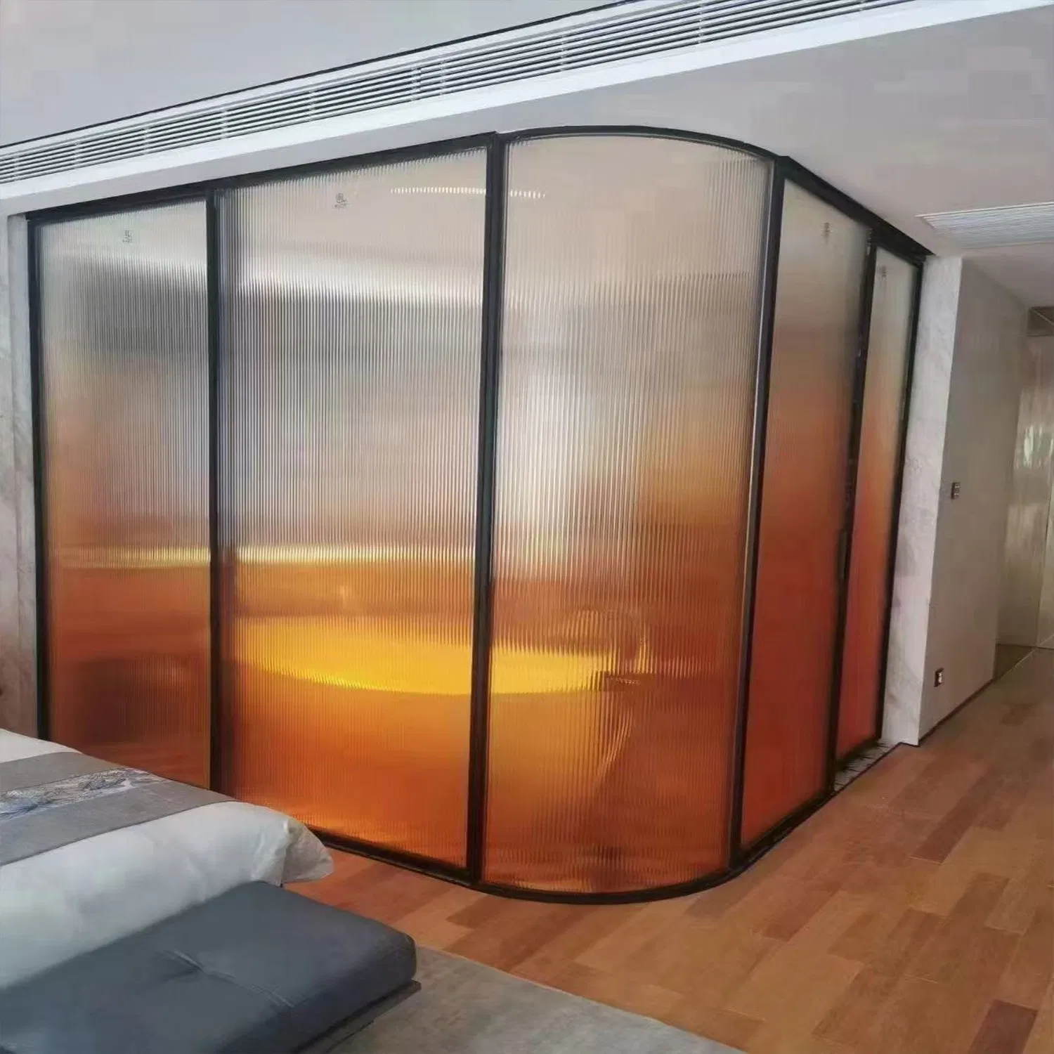 Vibrant Tinted Gradient Glass Panels for Stylish Partitions