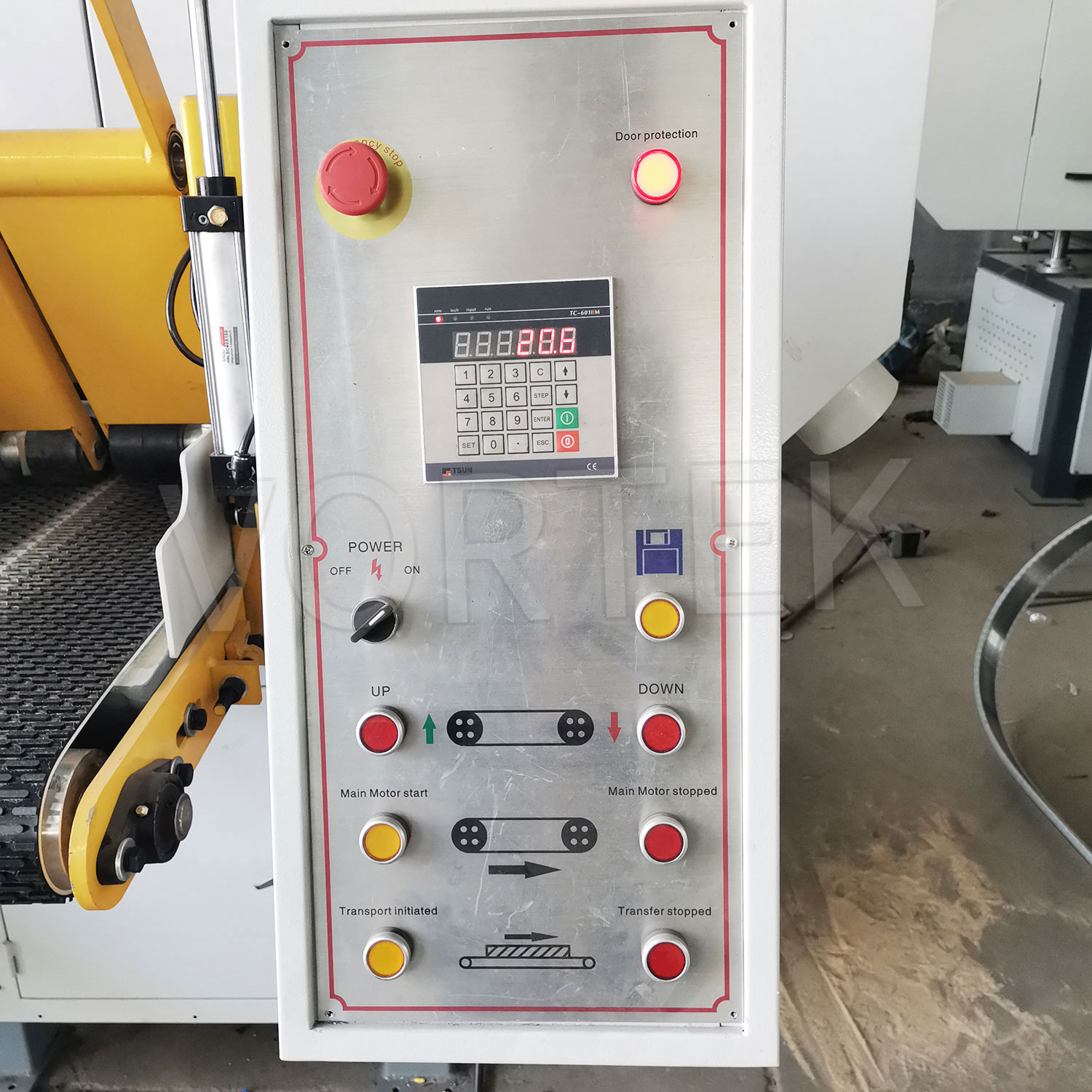 Ленточнопильный станок по дереву промышленный горизонтальный MJ300