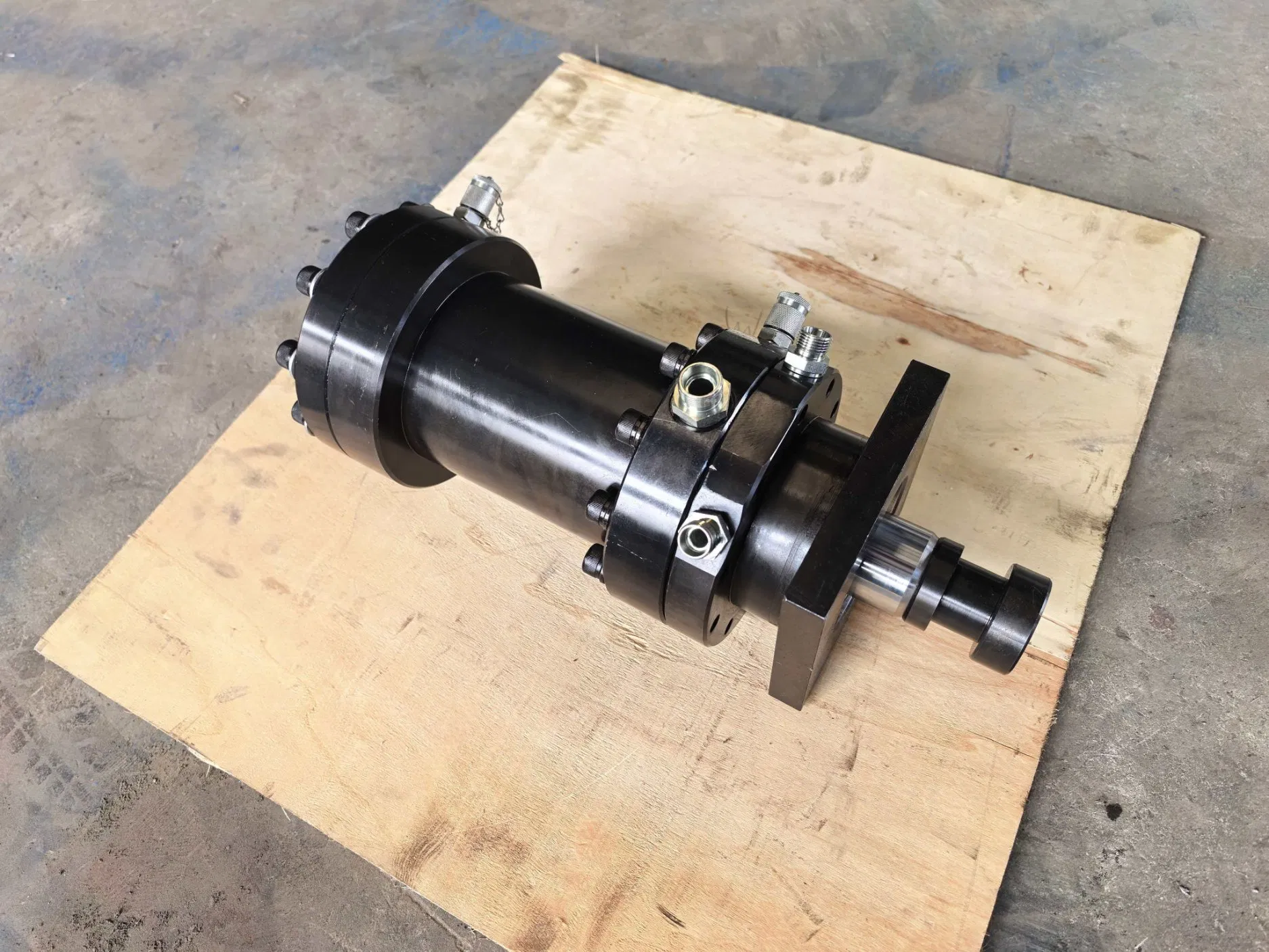 Гидроцилиндр хромированный огнестойкий 100мм, 280℃