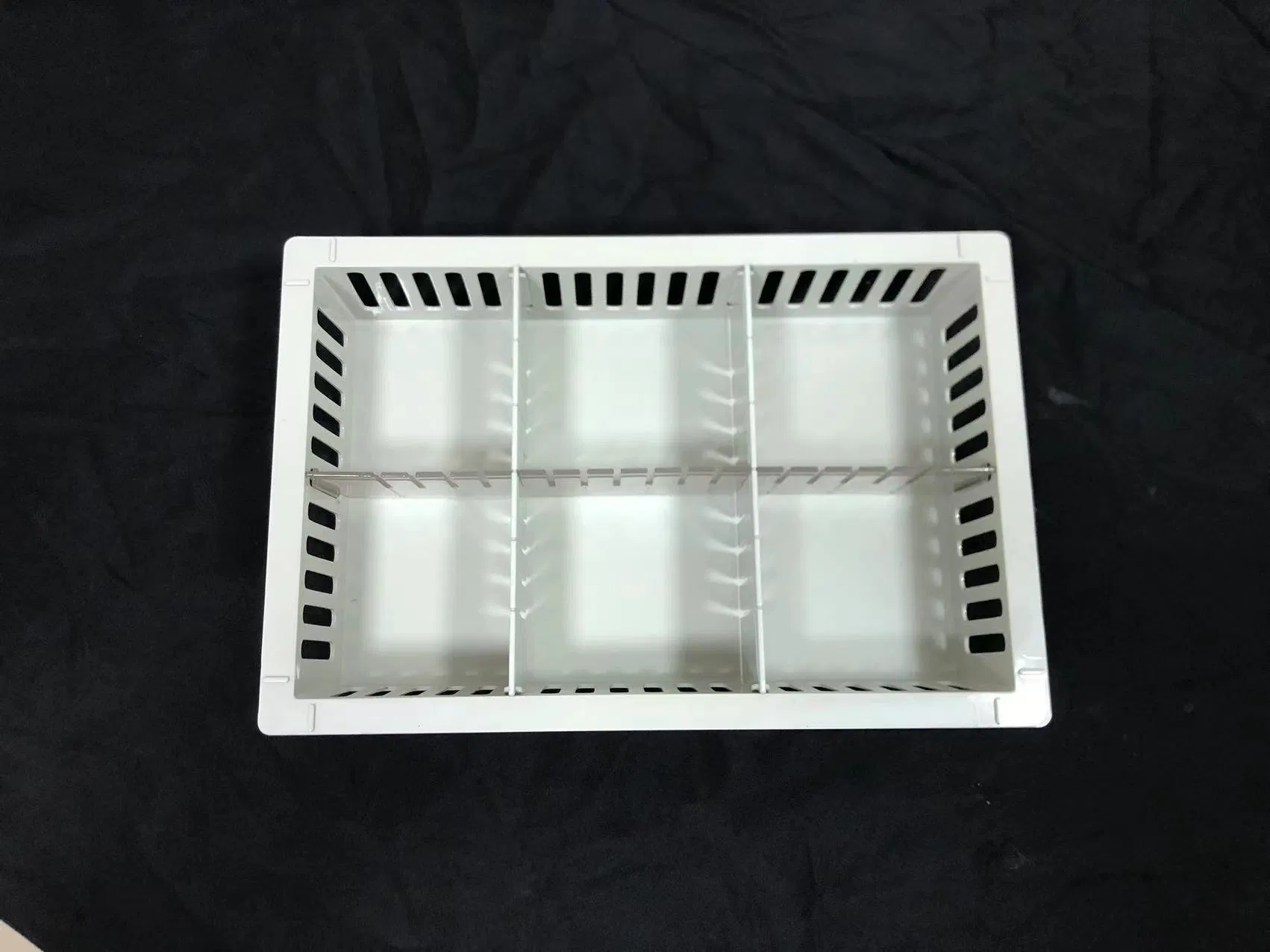 600X400X100 mm Ral7035 Grey Color Plastic Medical Tray Gray Storage Tray