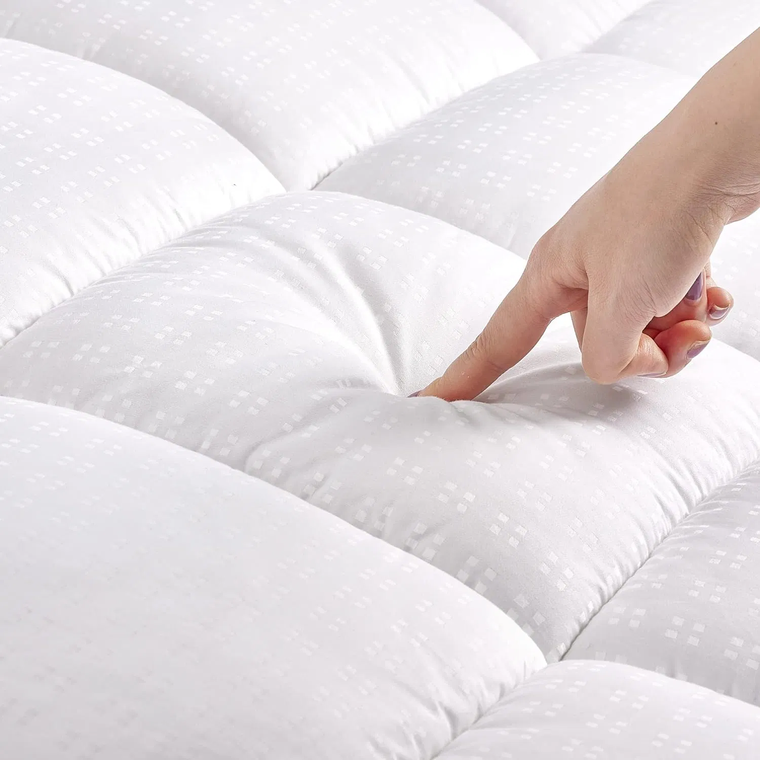 Super Soft Mattress Topper Thick Fluffy Mattress Cover with Deep Pocket