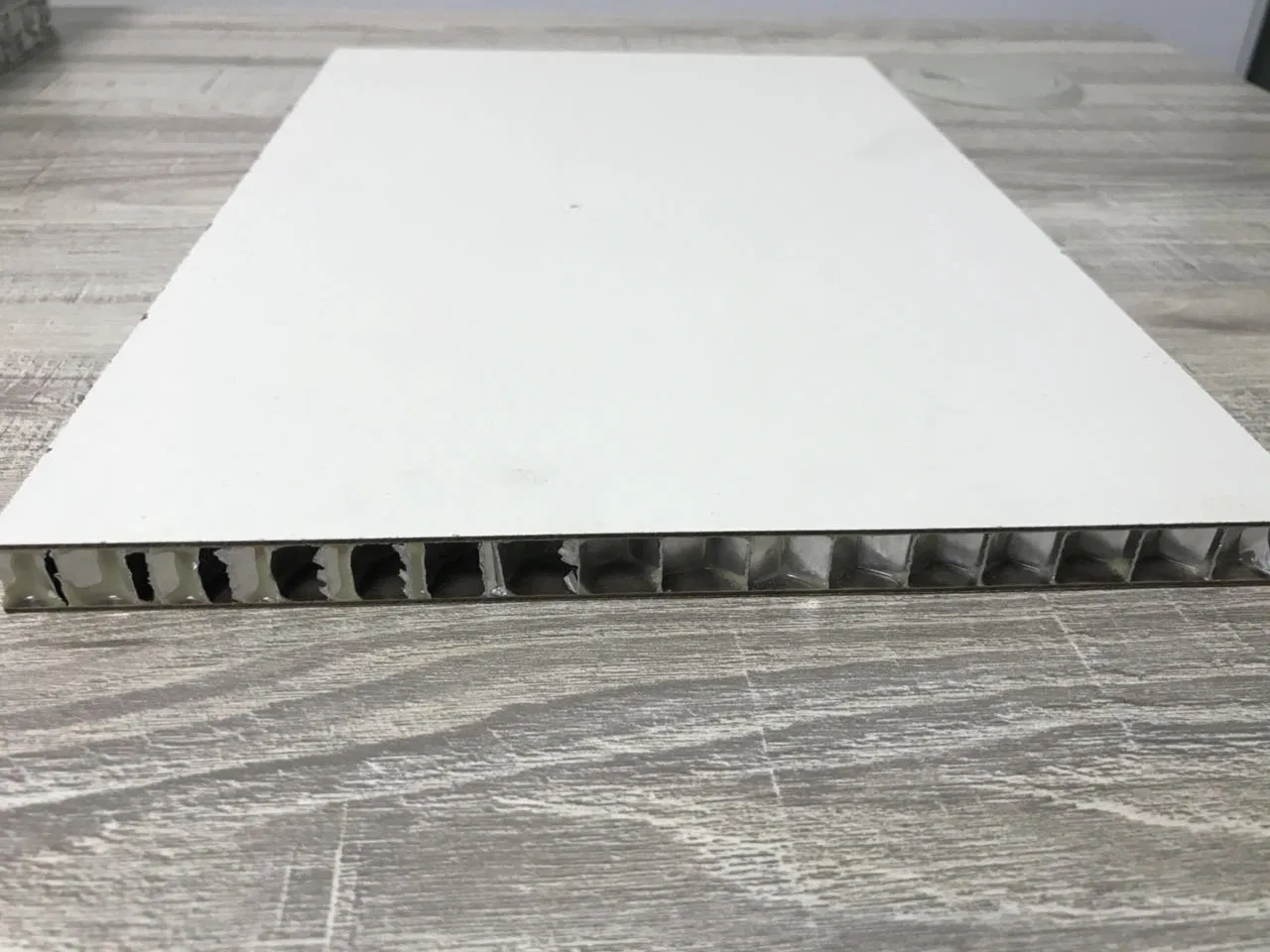 Door Plate Composite Material Aluminum Honeycomb Board for Building External Wall Manufacturers Supply