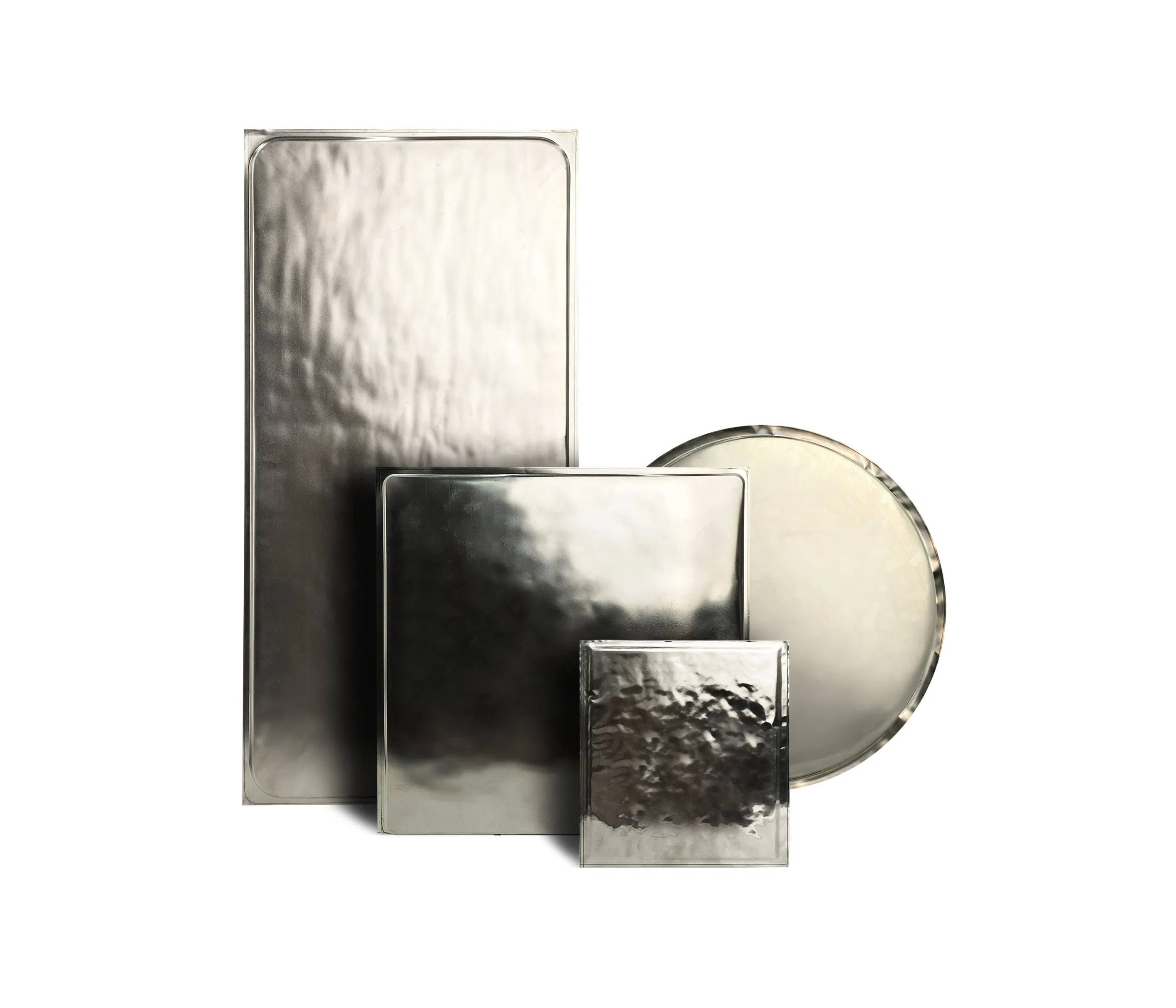 New Metal Vacuum Insulation Panel with High Temperature Resistant Metal Material