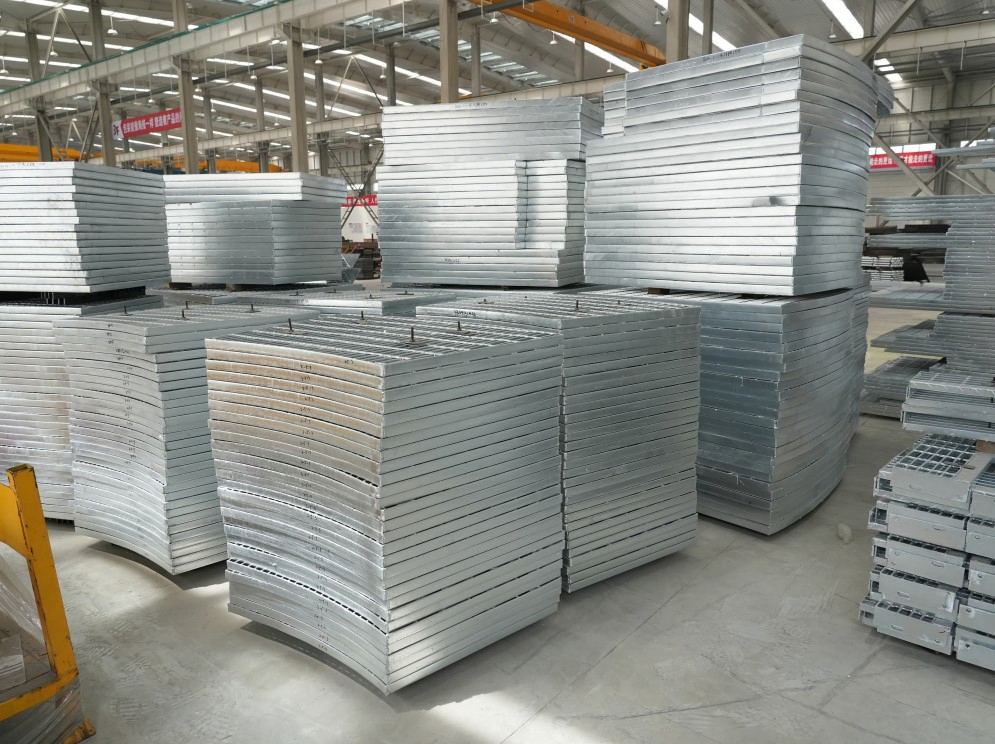 Heavy Duty Galvanized Steel Welded Serrated Anti-Slip Trench Cover Floor Bar Grating